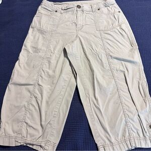 Kim Rogers Light Beige Stretch Waist Capri Pants